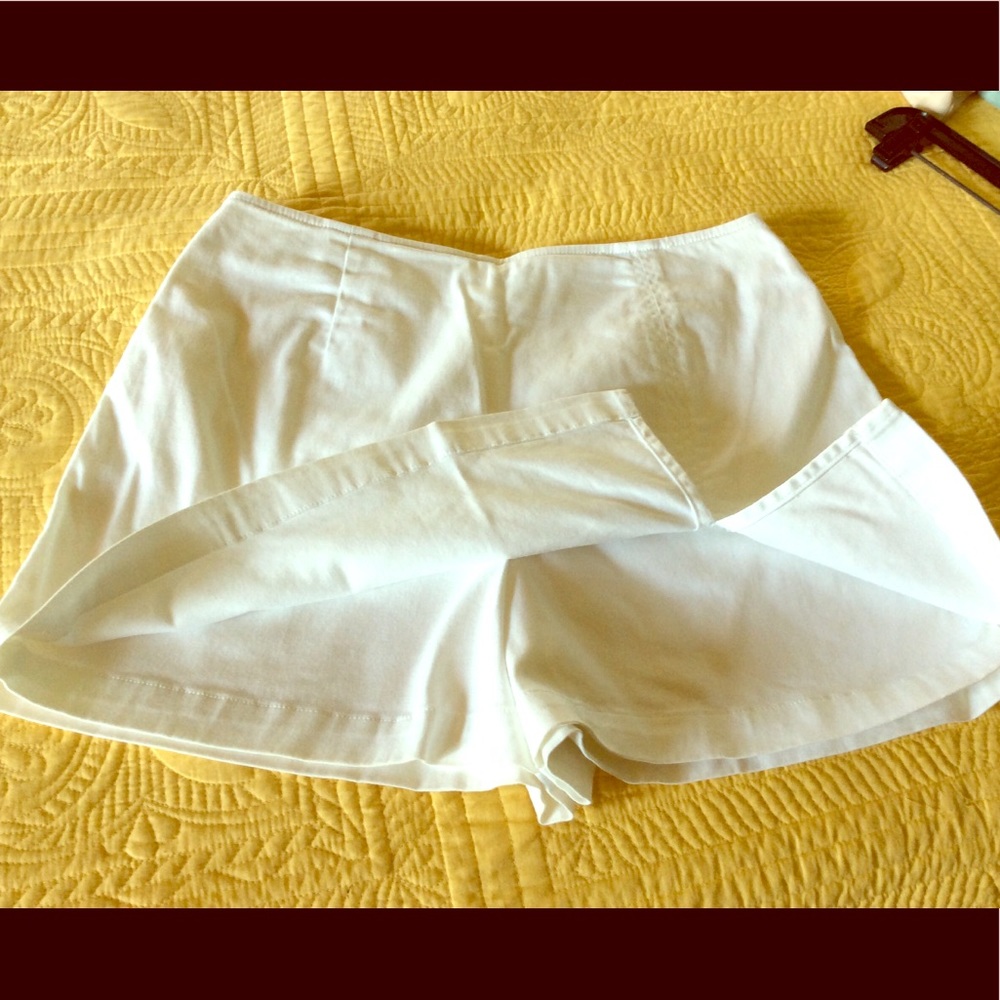 Nice white skort!